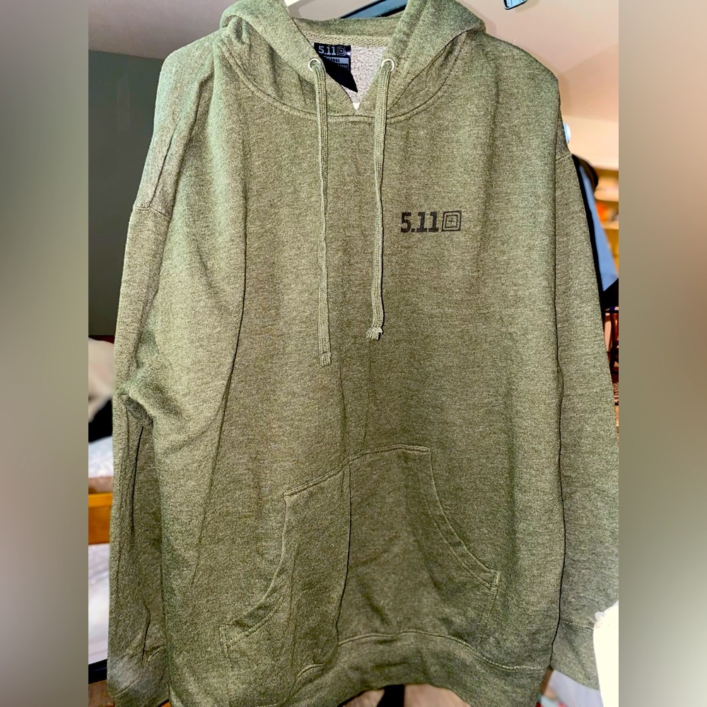 Men’s 5.11 Tactical graphic Hoodie